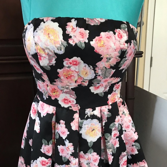 B. Darlin Formal/Prom Dress Cinderella Ball Gown Size 3/4 S Quinceañera Floral - Picture 5 of 16